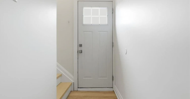 Lower-28 Leduc Street, Hamilton, ON, L8T 4S4 - 4