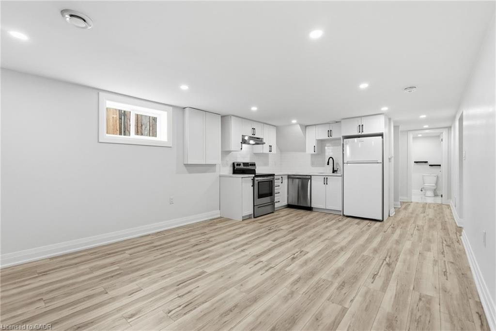 Lower-28 Leduc Street, Hamilton, ON, L8T 4S4 - 11