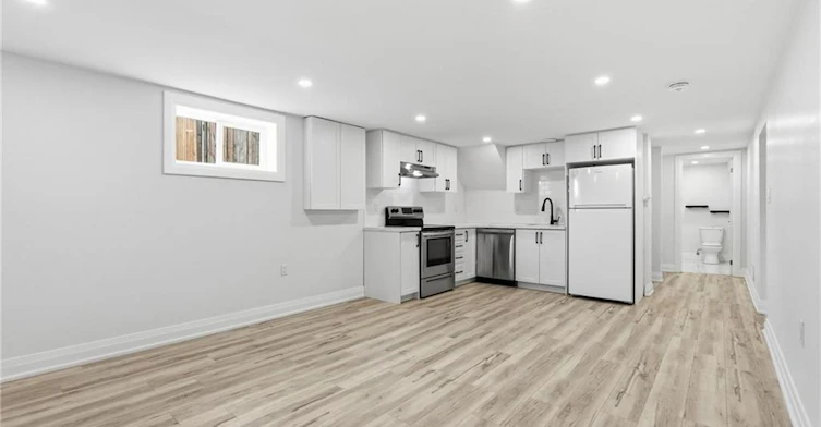 Lower-28 Leduc Street, Hamilton, ON, L8T 4S4 - 11