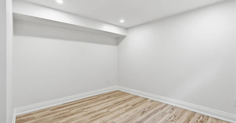 Lower-28 Leduc Street, Hamilton, ON, L8T 4S4 - 16