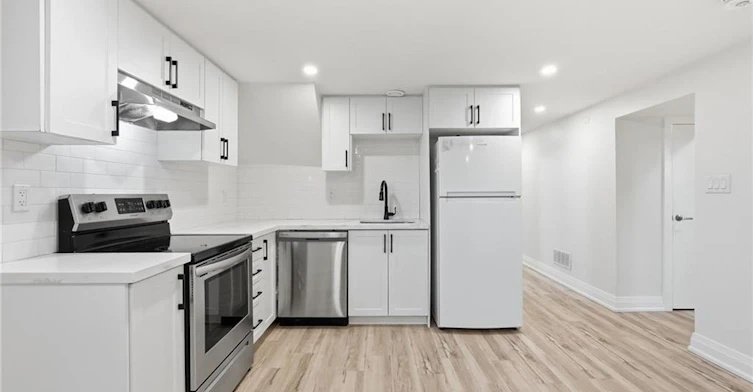 Lower-28 Leduc Street, Hamilton, ON, L8T 4S4 - 7