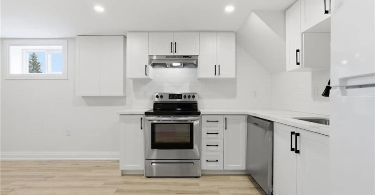 Lower-28 Leduc Street, Hamilton, ON, L8T 4S4 - 6