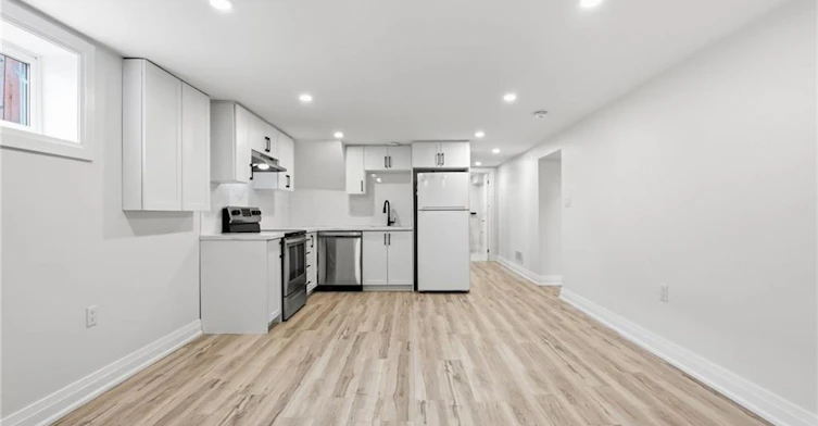 Lower-28 Leduc Street, Hamilton, ON, L8T 4S4 - 10