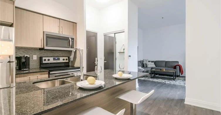 104-55 Speers Road, Oakville, ON, L6K 0H9 - 10