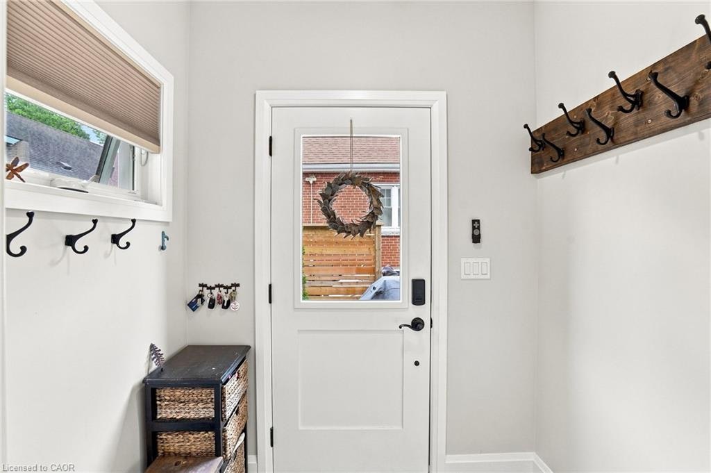 26R Kenmore Road, Hamilton, ON, L8S 3T7 - 3