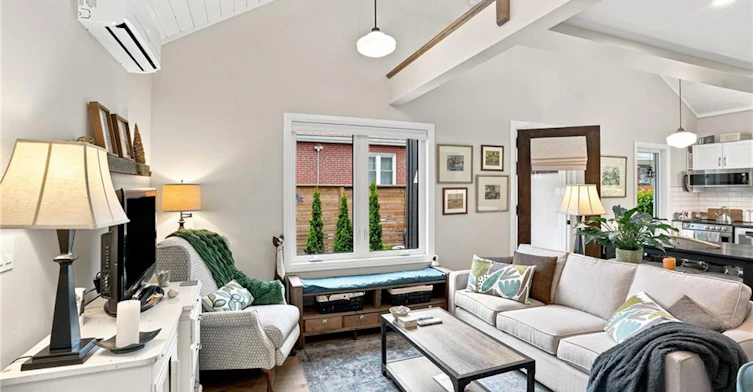 26R Kenmore Road, Hamilton, ON, L8S 3T7 - 9