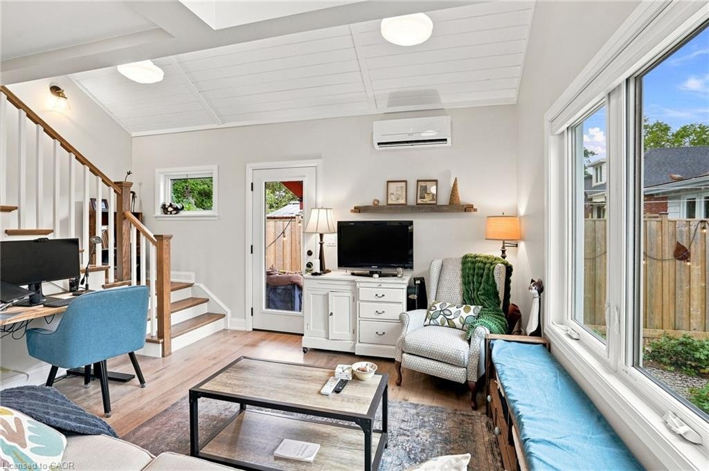 26R Kenmore Road, Hamilton, ON, L8S 3T7 - 7