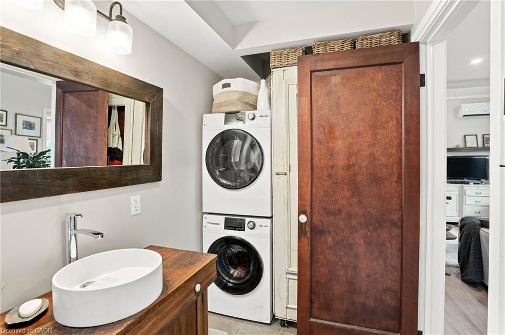 26R Kenmore Road, Hamilton, ON, L8S 3T7 - 21