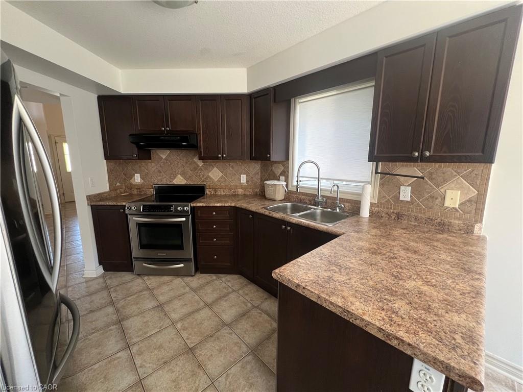 79 Harding Street, Kitchener, ON, N2E 4L3 - 6