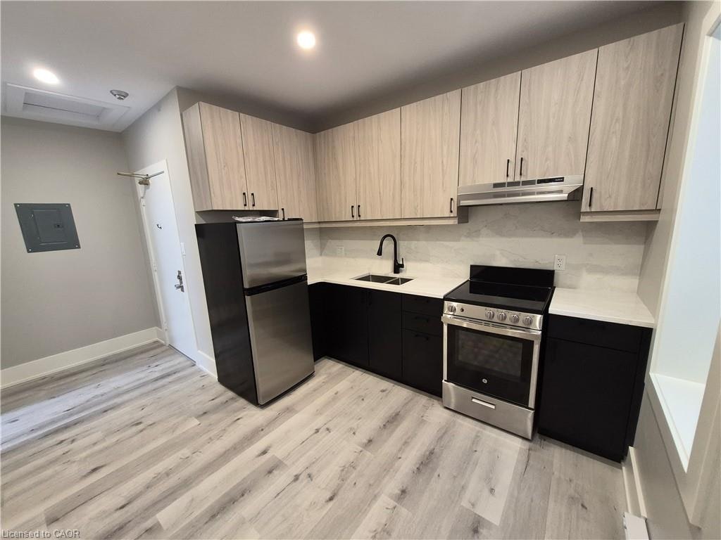 16-181 King Street E, Kitchener, ON, N2G 2K8 - 3