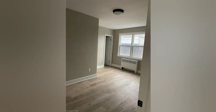 3-181 King Street E, Kitchener, ON, N2G 2K8 - 4