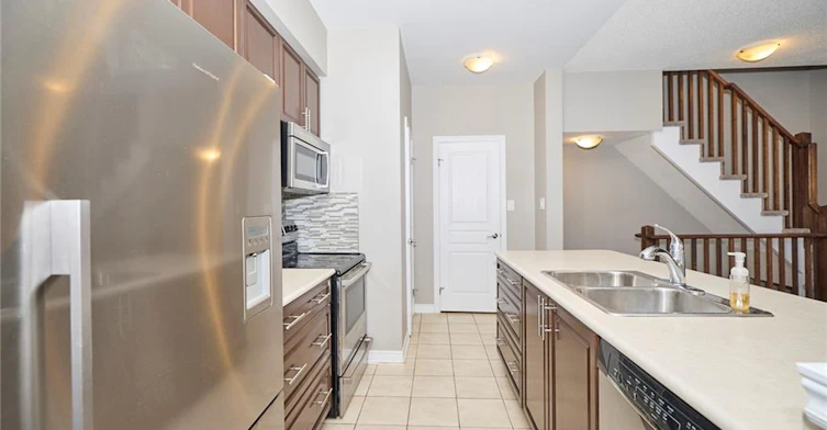 70-541 Winston Road, Grimsby, ON, L3M 0C5 - 13