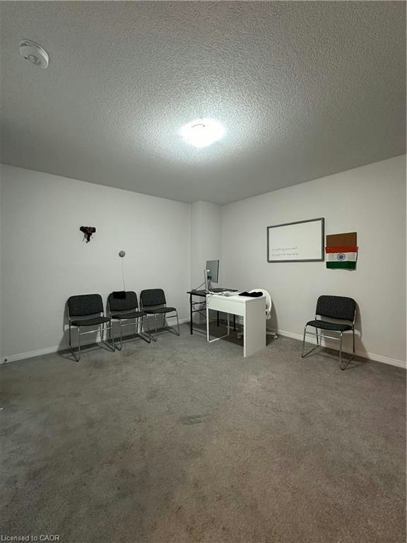 35 Eliza Avenue, Kitchener, ON, N2E 0G2 - 6