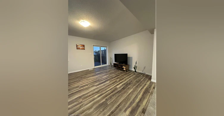 35 Eliza Avenue, Kitchener, ON, N2E 0G2 - 23