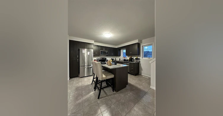 35 Eliza Avenue, Kitchener, ON, N2E 0G2 - 14