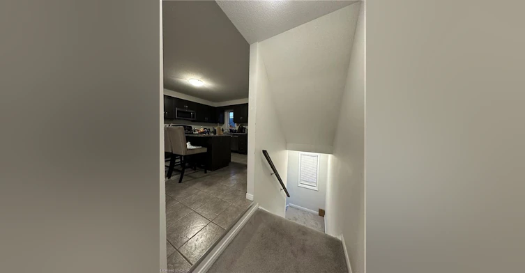 35 Eliza Avenue, Kitchener, ON, N2E 0G2 - 13