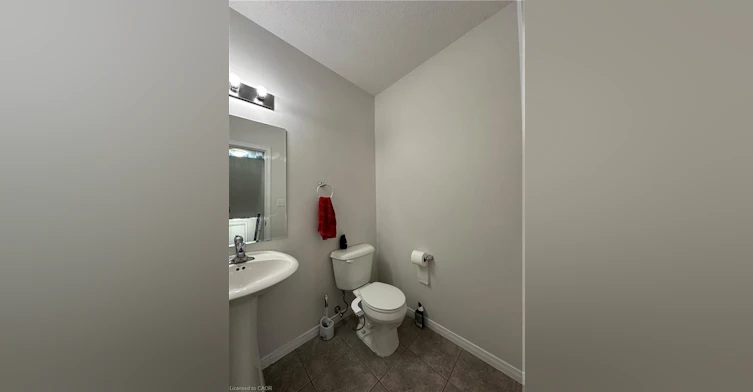 35 Eliza Avenue, Kitchener, ON, N2E 0G2 - 12