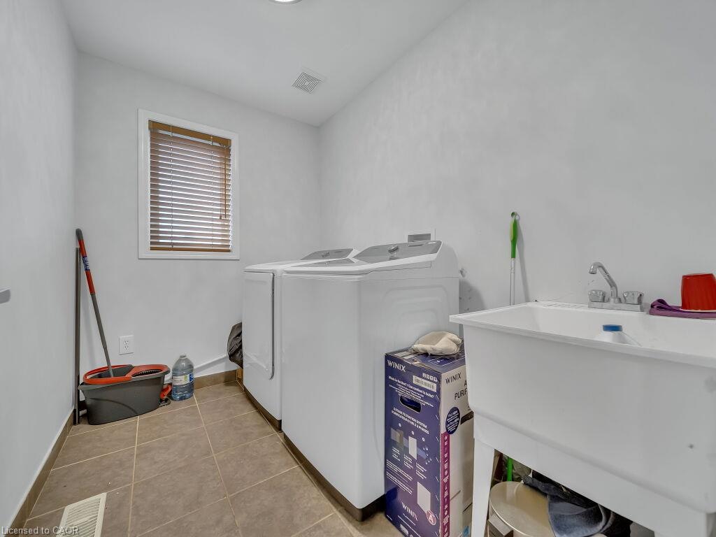 Main-227 Baldwin Drive, Cambridge, ON, N3C 0B8 - 14