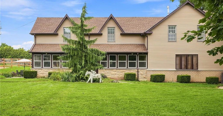 345 Freelton Road, Hamilton, ON, N0B 2J0 - 2