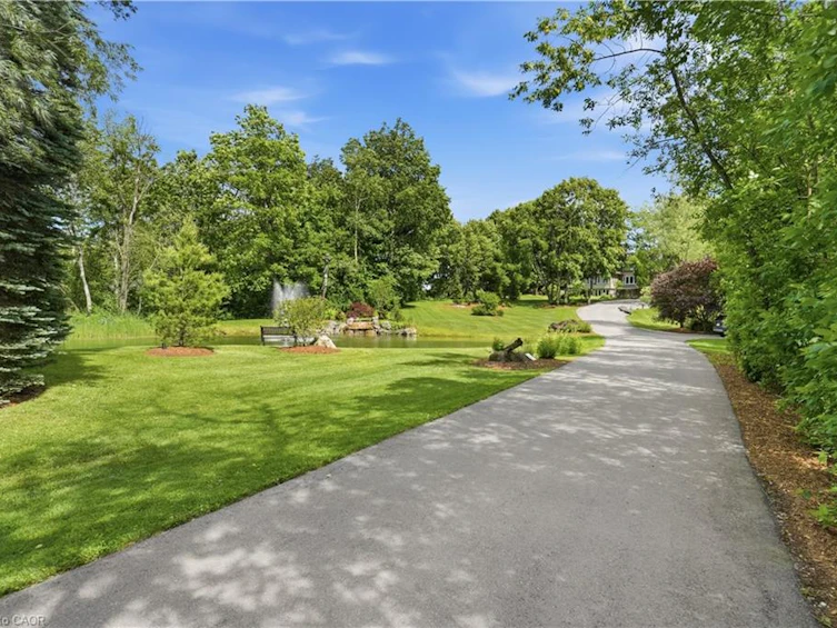 314 7th Concession Road E, Hamilton, ON, L8B 1T5 - 2