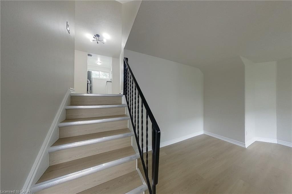 30-35 Breckenridge Drive, Kitchener, ON, N2B 3H5 - 10