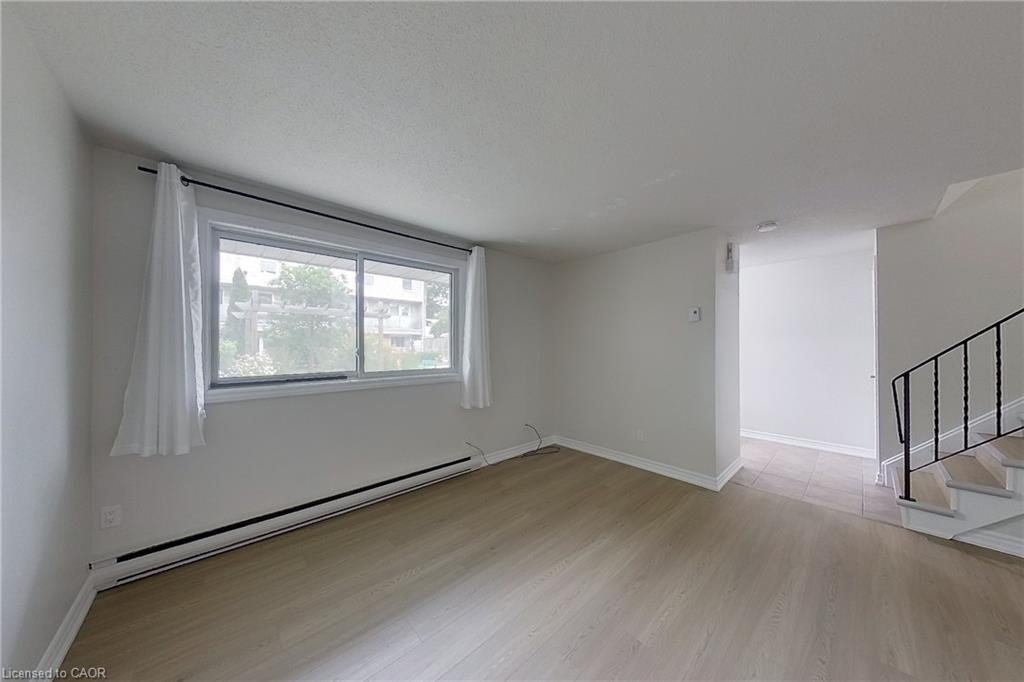 30-35 Breckenridge Drive, Kitchener, ON, N2B 3H5 - 14