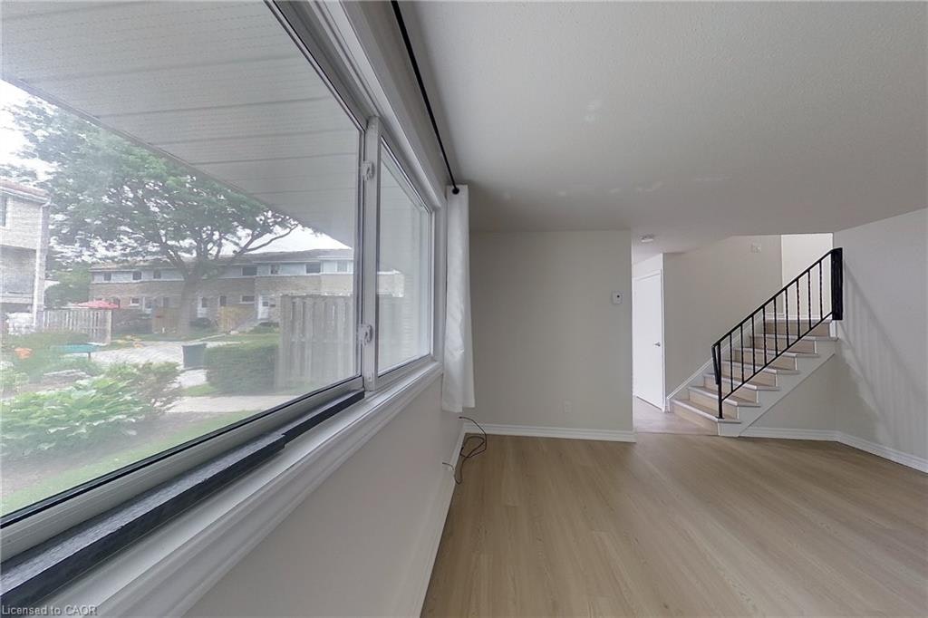 30-35 Breckenridge Drive, Kitchener, ON, N2B 3H5 - 12