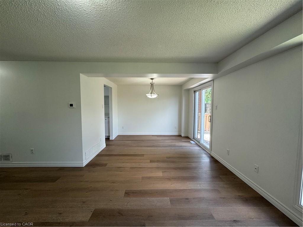 144 Stonyburn Crescent, Cambridge, ON, N1R 7X7 - 4