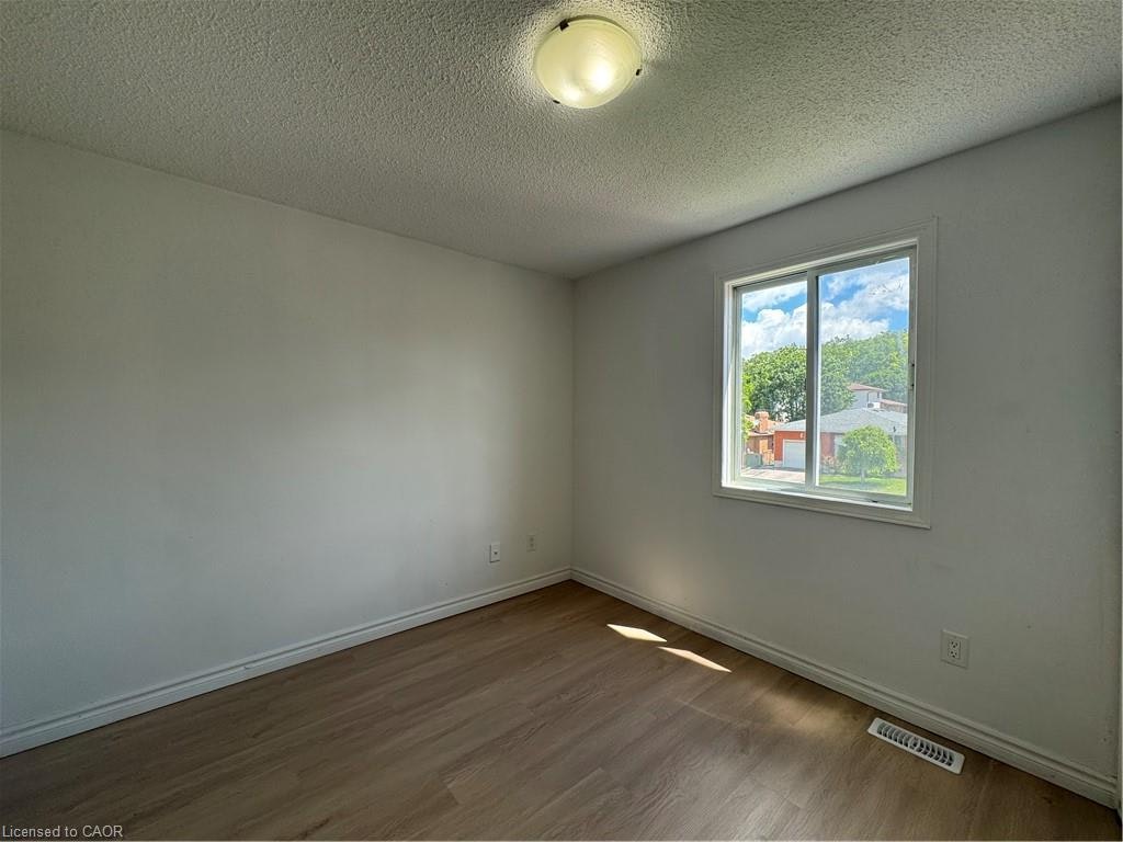 144 Stonyburn Crescent, Cambridge, ON, N1R 7X7 - 12
