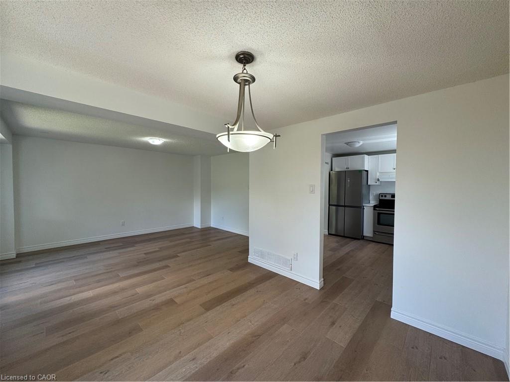 144 Stonyburn Crescent, Cambridge, ON, N1R 7X7 - 5