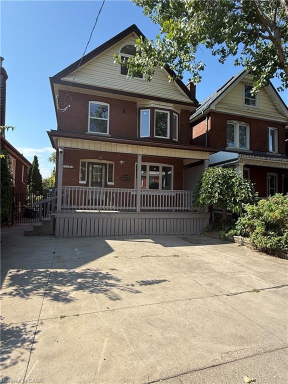 Main-187 Stirton Street, Hamilton, ON, L8L 6G7