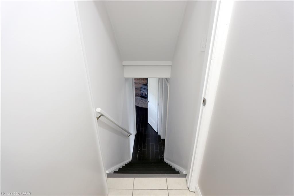 77 Orchard Mill Crescent, Kitchener, ON, N2P 1T2 - 8