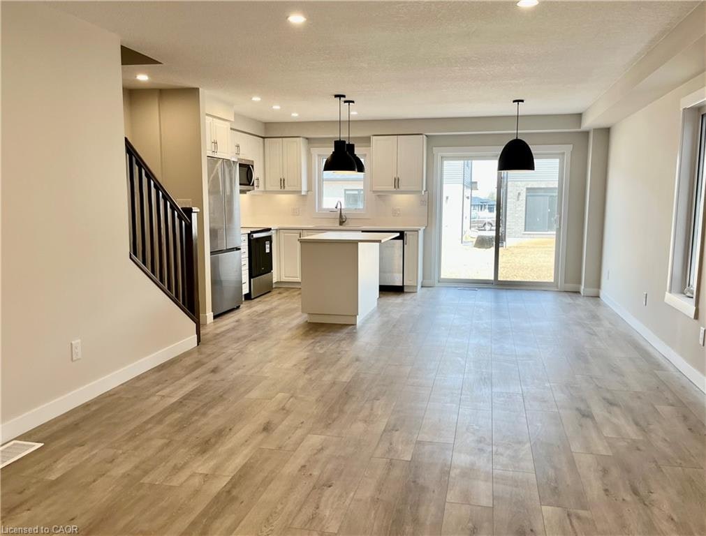 44 Wilkinson Avenue, Cambridge, ON, N1S 0C5 - 2