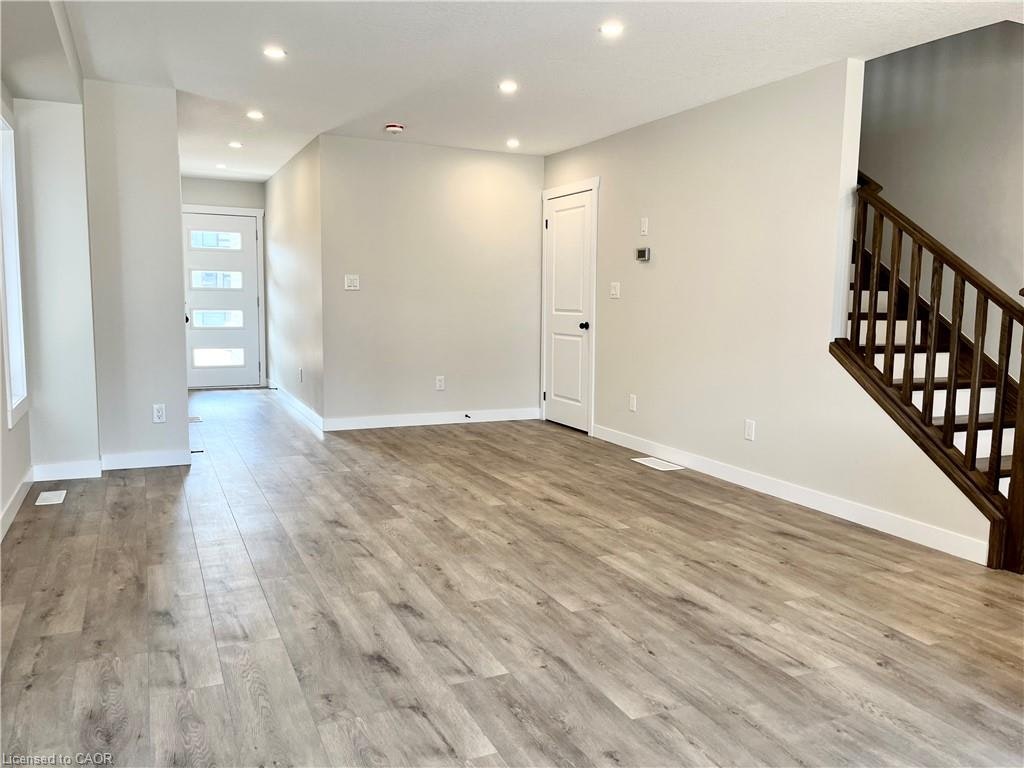 44 Wilkinson Avenue, Cambridge, ON, N1S 0C5 - 4