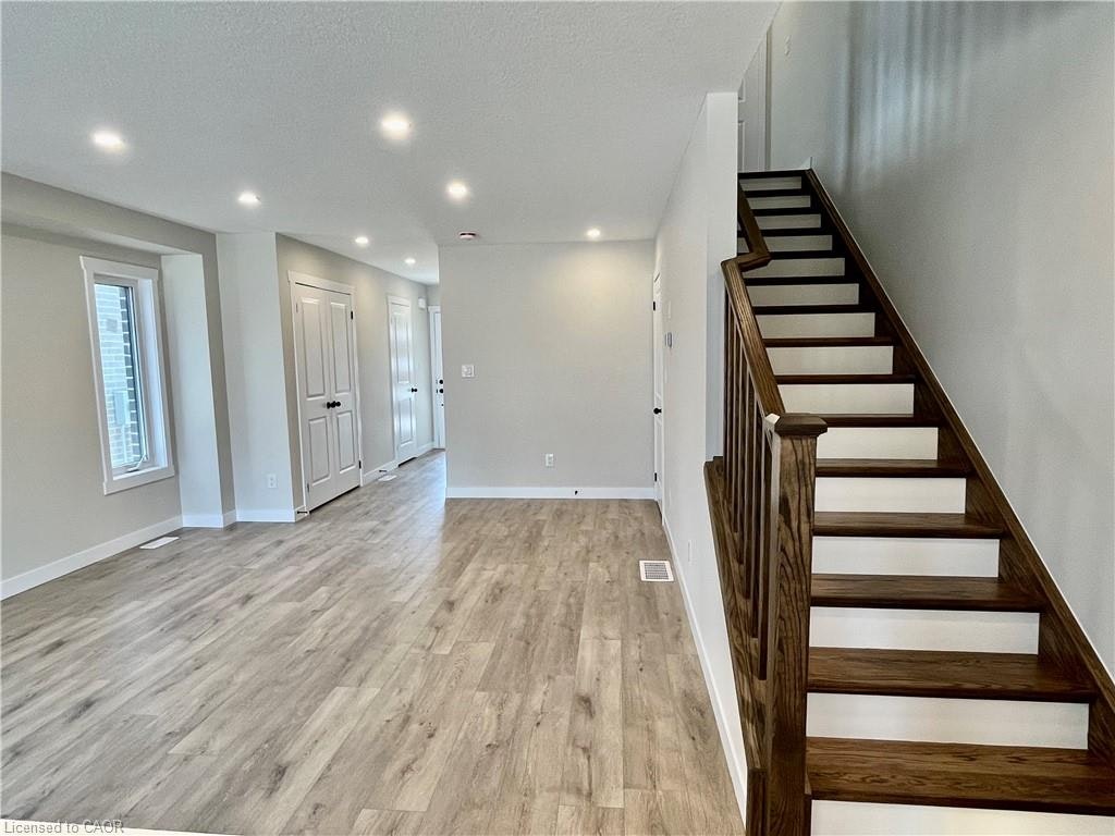 44 Wilkinson Avenue, Cambridge, ON, N1S 0C5 - 6