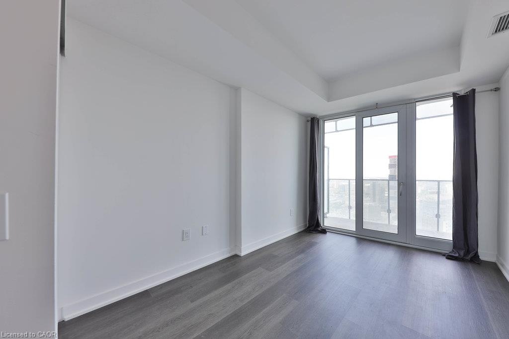 4001-3900 Confederation Parkway, Mississauga, ON, L5B 0M3 - 23