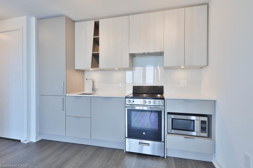 4001-3900 Confederation Parkway, Mississauga, ON, L5B 0M3 - 11