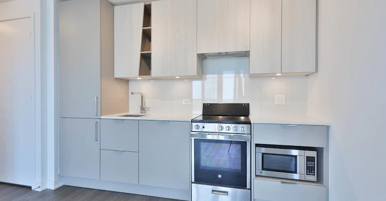 4001-3900 Confederation Parkway, Mississauga, ON, L5B 0M3 - 11