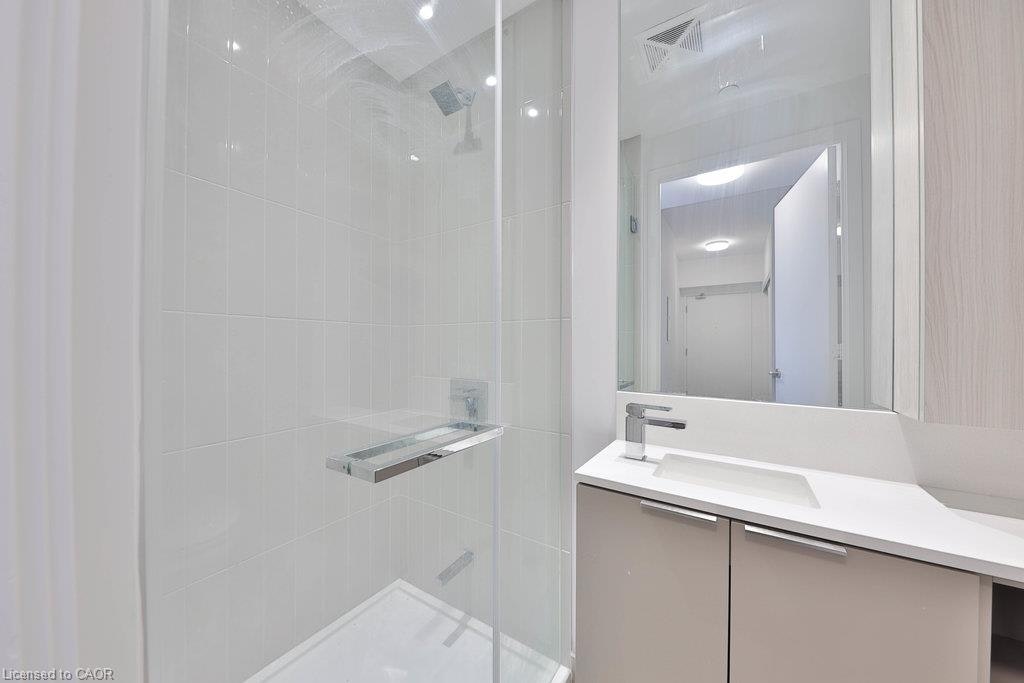 4001-3900 Confederation Parkway, Mississauga, ON, L5B 0M3 - 6