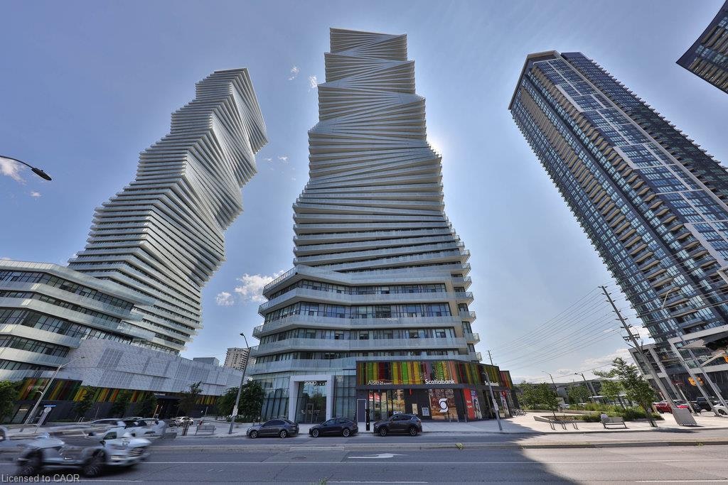 4001-3900 Confederation Parkway, Mississauga, ON, L5B 0M3