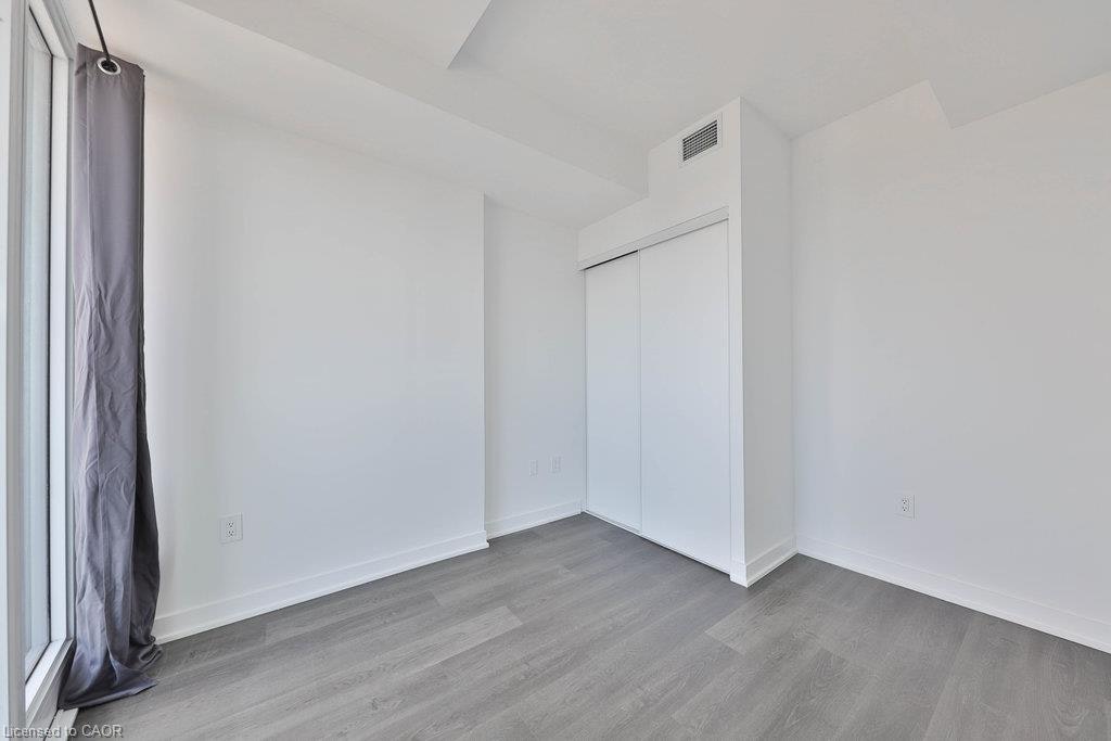 4001-3900 Confederation Parkway, Mississauga, ON, L5B 0M3 - 19