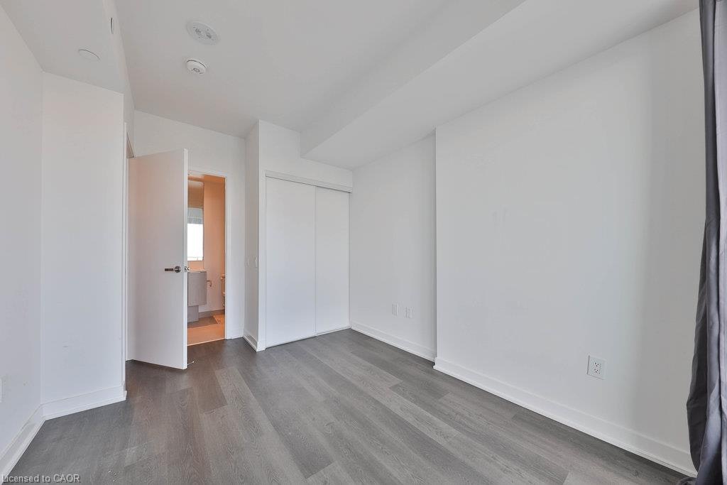 4001-3900 Confederation Parkway, Mississauga, ON, L5B 0M3 - 25