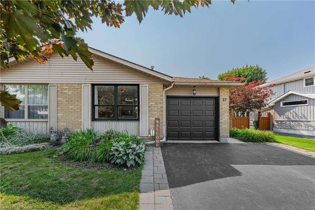 37 Sandalwood Drive, Cambridge, ON, N1P 1A9