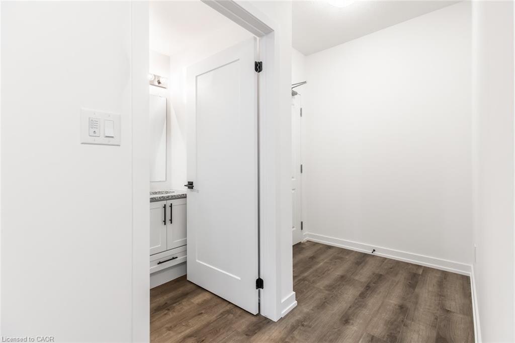 238-10 Mallard Trail, Hamilton, ON, L0R 2H1 - 4