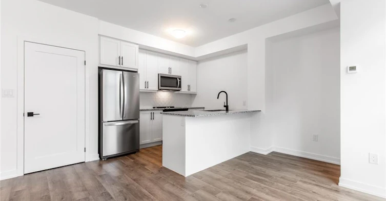 238-10 Mallard Trail, Hamilton, ON, L0R 2H1 - 9