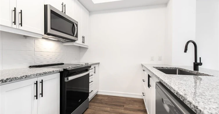 238-10 Mallard Trail, Hamilton, ON, L0R 2H1 - 11