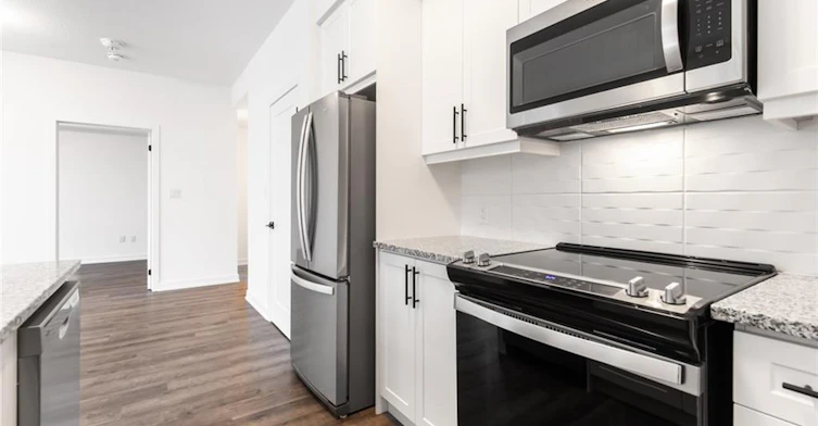 238-10 Mallard Trail, Hamilton, ON, L0R 2H1 - 12