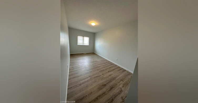 574 Blair Creek Drive, Kitchener, ON, N2P 0E4 - 11