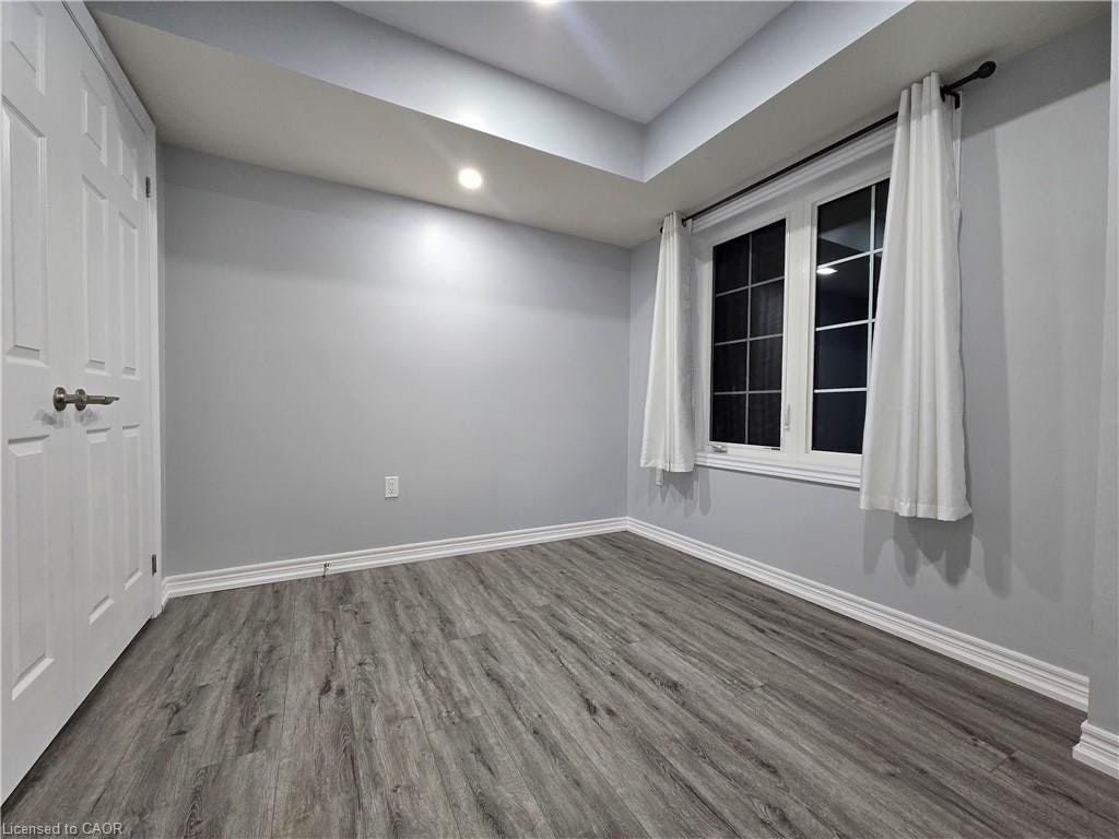 404 Linden Drive, Cambridge, ON, N3H 0C6 - 2