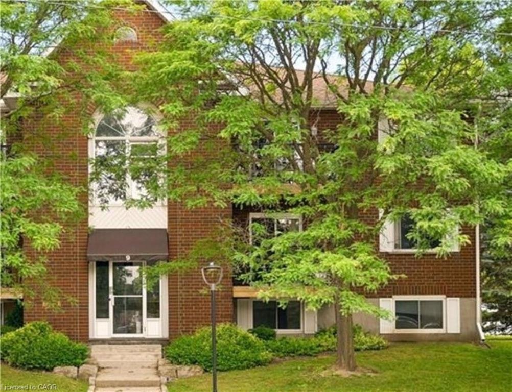 902-565 Greenfield Avenue, Kitchener, ON, N2C 2P5
